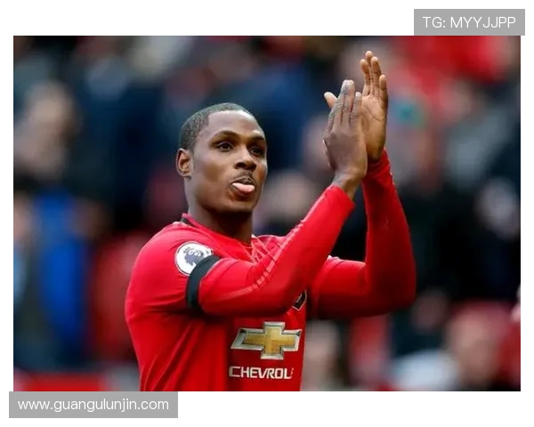 枪手7000万锋霸3场0球再错失单刀 15岁天才妙传无奈浪费